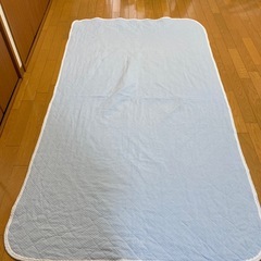 敷きパッドの画像