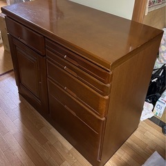 木製　収納家具の画像