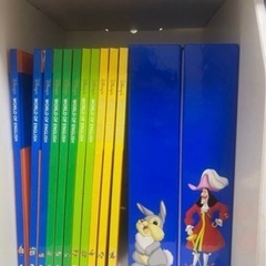Disney DVD収納ラックの画像