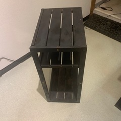 物置き棚取り引き中受付終わりの画像