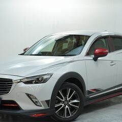 🤣差し色のワインレッド！内装が白がたまんねぇぇぇ😙の画像