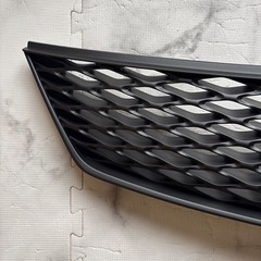 TOYOTA アリオン　フロントグリル　
美品の画像