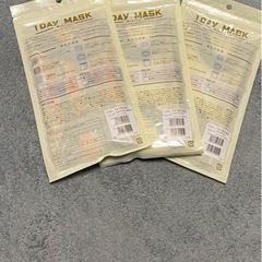 【新品未開封】使い捨て柄付きマスク7枚入り　3袋セットの画像