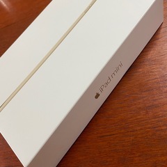 iPad mini 4 Wi-Fi/Cellular/128GB/Silverの画像