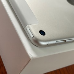 iPad mini 4 Wi-Fi/Cellular/128GB/Silverの画像