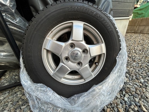 145/80 R12 ブリヂストン　スタッドレスホイールセット4本セット