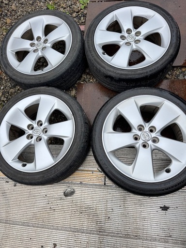 トヨタ　３０ プリウス　純正アルミホイール・タイヤセット