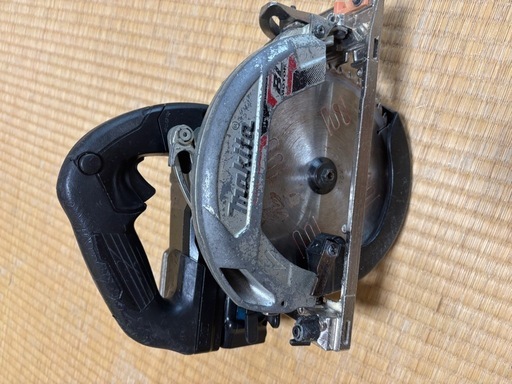 マキタ　充電式丸ノコ　hs631 本体のみ　makita