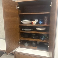 食器棚の画像