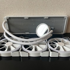 NZXT KRAKEN X73 RGB WHITEの画像