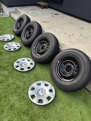 ハイエース純正タイヤホイール新車外し