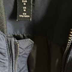 H&M ジャケット　メンズ‼️色はネイビーです‼️の画像