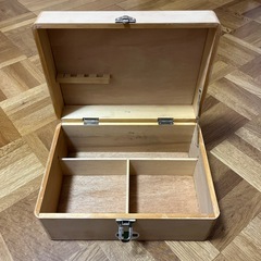 木製　救急箱　レトロの画像