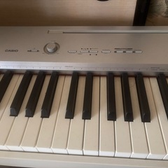 電子ピアノ　ジャンク品の画像