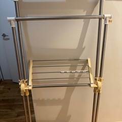 部屋干し用
洗濯物干しの画像