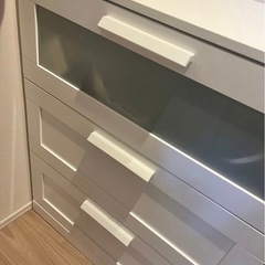 IKEA  3段チェスト　ブリムネス　の画像