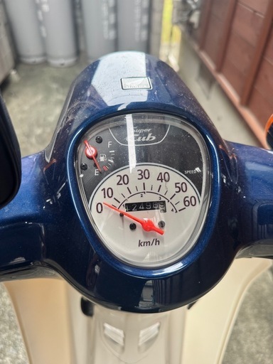 スーパーカブ50（青×アイボリー）美車✨ 走行12,496km／通勤・通学・街乗りに最適