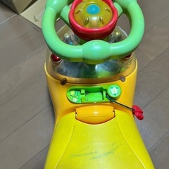 車おもちゃの画像