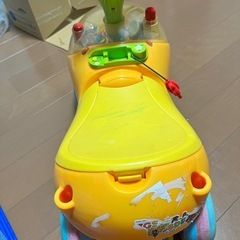 車おもちゃの画像