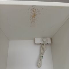 ニトリ　レンジ台　見えにくい所に剥がれあり。の画像