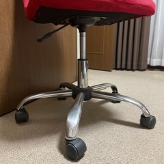 メッシの可動式椅子　赤の画像