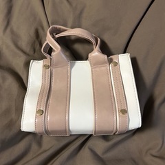 Chan'2ab ハンドバッグ ホワイト×ベージュの画像