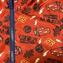 カーズ　120㎝　内側モコモコ　フリース　ジャケット　フード付き　ジップアップ　パーカー　cars　の画像