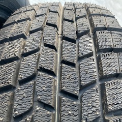 冬タイヤほぼ新品 195/65R15 2本 新品時のイボ残りあり の画像