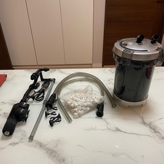 60長さ×30幅×高さ40水槽　　濾過器　照明の画像