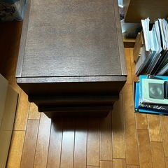 【譲渡先が決まりました】おしゃれなスタッキング風コンパクトチェスト/収納棚 (木目調ダークブラウン)の画像