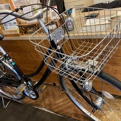 【SALE！10月末まで防犯登録無料！チェーン新品！】 LEDオートライト　6段変速　27インチ自転車　ブラックの画像