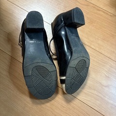 結婚式や卒業式に。22cm、パンプスの画像