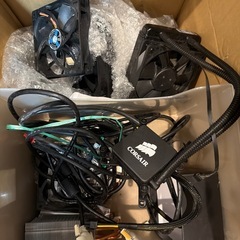 マザーボードとかCPUファンとかけーすとかケースとかの画像