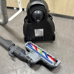 A1722🌟配送♻️設置可能‼️2021年製東芝クリーナーVC-C7A (W)🌟動作確認済♻️保証付き✅の画像