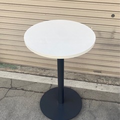 A742♠️KOKUYO サイドテーブル カフェテーブル 丸テーブルの画像