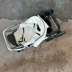 🐶ペット用カート（折りたたみ可／ホワイト）の画像