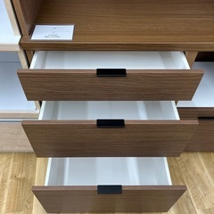 レンジボード ３枚扉 エトナ ブラウン のご紹介です。の画像