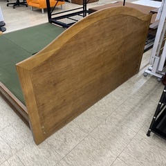 【ジモティー割引で最大15％OFF⭐️】 ダブル ベッドフレーム  木製  グリーンの画像