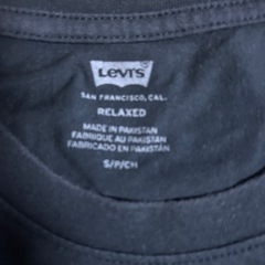 Levi's リーバイス　黒Tシャツの画像