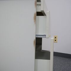デスク キャビネの画像