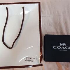 コーチ⭕箱と紙袋の画像