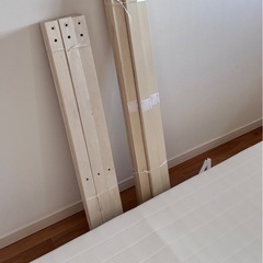 ニトリ セミダブル脚付きボンネルコイルマットれすレスの画像