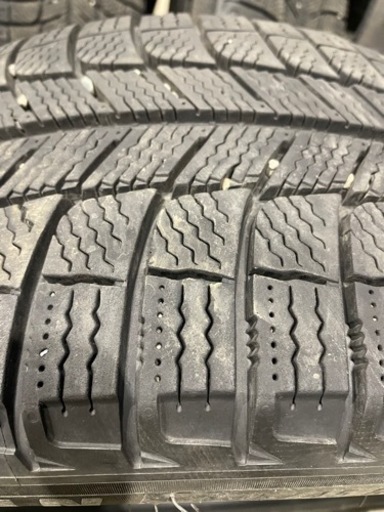 17インチ　スタッドレス　8.5分山あり