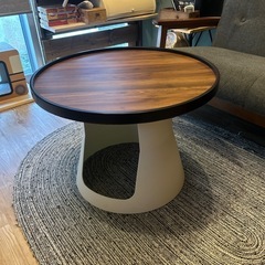 二人掛けソファー　　テーブルセット
の画像