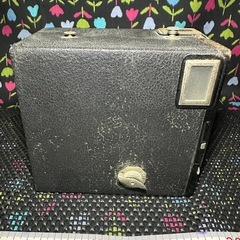 ヴィンテージ　SIX-16 BROWNIE JUNIOR ボックスカメラの画像