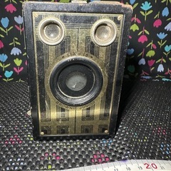 ヴィンテージ　SIX-16 BROWNIE JUNIOR ボックスカメラの画像