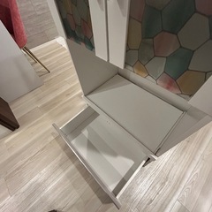 食器棚の画像