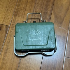 BBQコンロ ミニ 使用感ありの画像