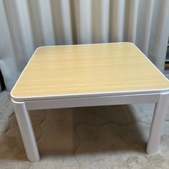 ニトリ　こたつテーブル 70cm✖️70cmの画像