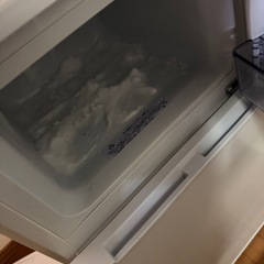【Abitelax】2023年製  2ﾄﾞｱ冷蔵庫　AR-951　の画像